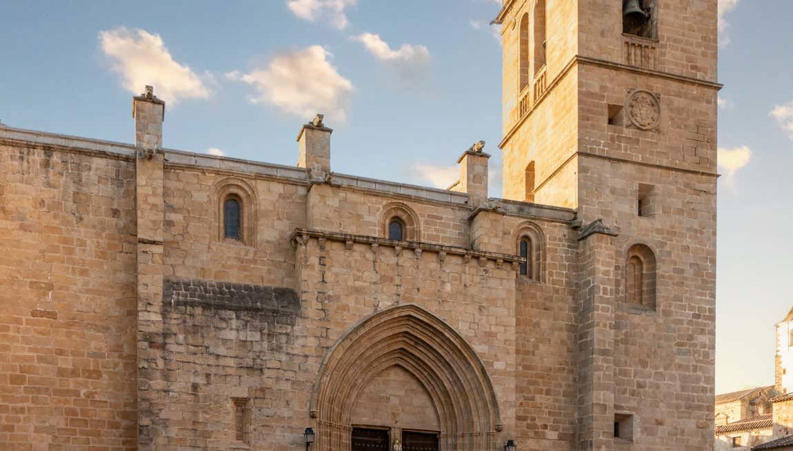 Entrada a la Concatedral de Cáceres