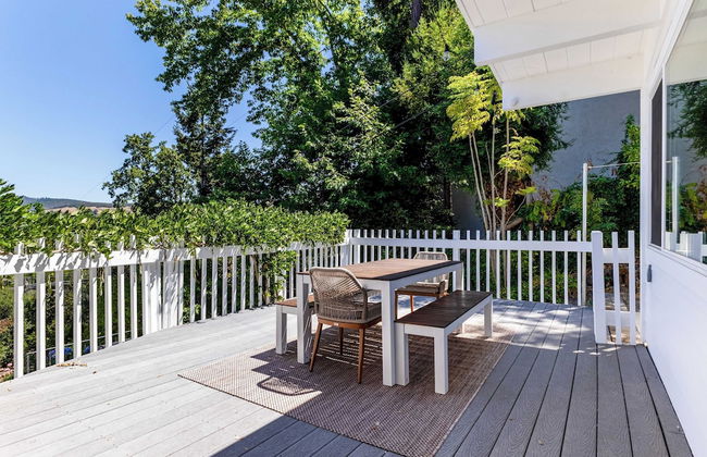Modern Sonoma Stay w/ Spacious Deck, Views & Prime Location Bennett - Foto 40