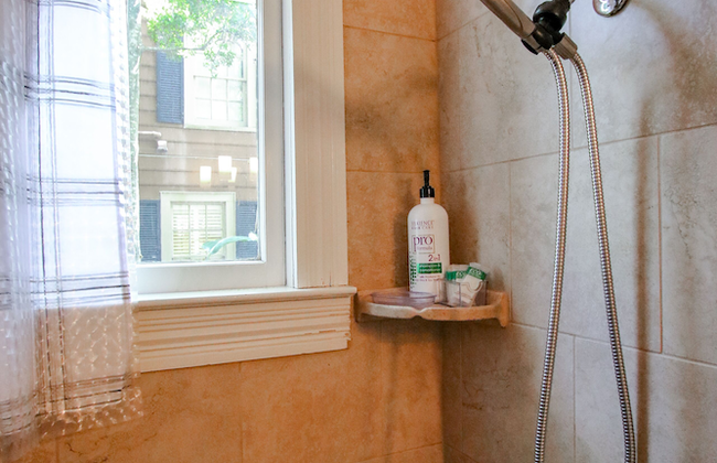 The Irish Bar near Bay Historic Savannah - Photo 45