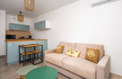 Studio Port Golfe-Juan Parking Wifi Climatisation Terrasse - Foto 5