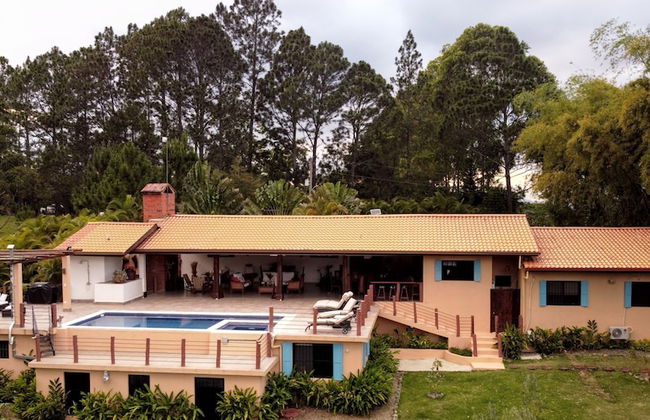 Villa Brisal - Foto 1