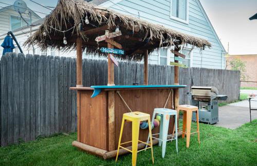 Game House in Royal Oak with Tiki Hut Dog Friendly - Foto 45