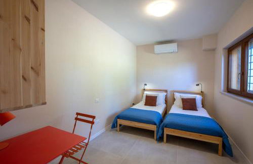 Casale Medi - Nuove ed eleganti case con giardino, vista e piscina condivisa - Foto 24