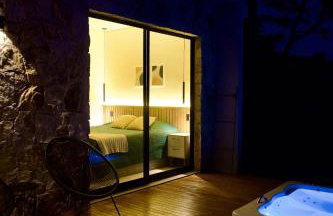 Refúgio na Lapinha com dois chalés, ideais para casal, família ou pequeno grupo de amigos, com acesso privativo à lagoa, caiaques e quadra de beach tennis - Foto 45