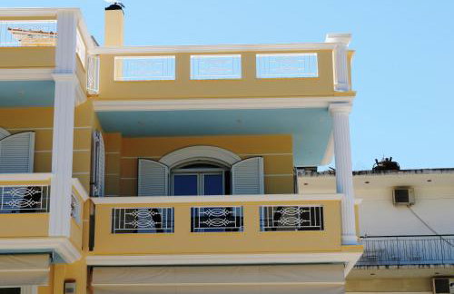 Royal's Studios - Photo 35