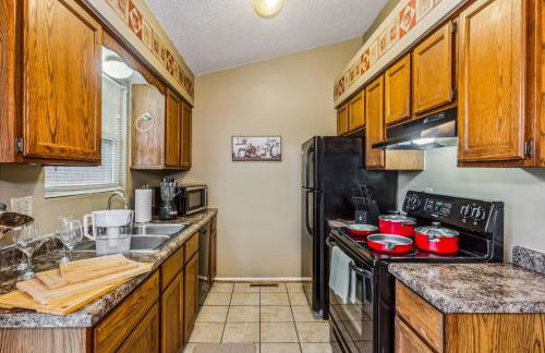 Theater, King&PoolTable with PrivateHotTub - Foto 17