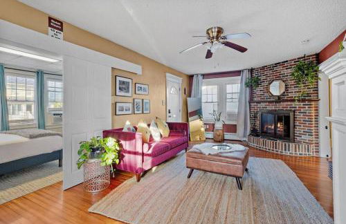 AC 6BR 2BA Quiet Retreat Central Location - Foto 54