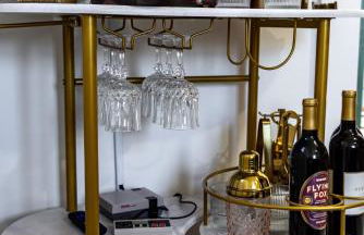 Skyline Retreat Luxury Secret Speakeasy - Foto 16