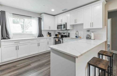 South Tampa 3BR with Backyard that Sleeps 10 - Foto 7