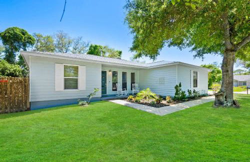 3BR Family Getaway Steps to Sand & Sun - Foto 7