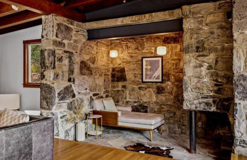 Stone Cabin on Valley View - Firepit & Hot Tub - Foto 32