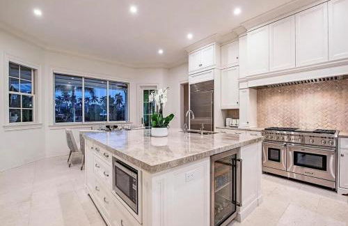 Naples Beach Port Royal Luxury Coastal Mansion Villa with Guesthouse & Pool & Hot Tub - Foto 55