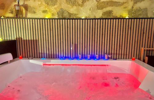 Secret LoveRoom - SpaBalnéo, Lit King Size, CLIM, Chic, calme et discret, 2 personnes - Foto 16