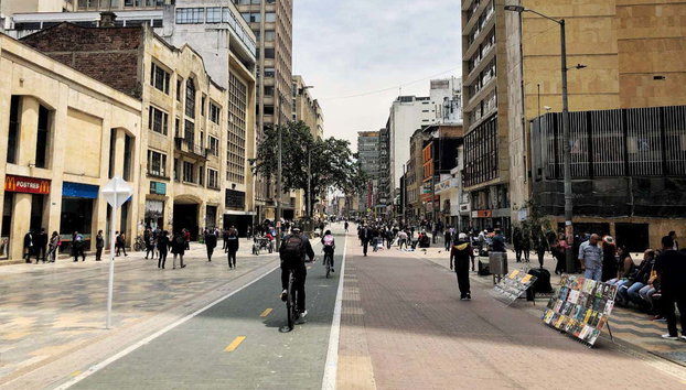 Tour panoramico di Bogotà - Foto 4, Passeggiando per le strade di Bogotà