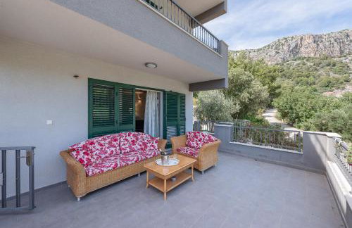 ISLAND HVAR LUXE Holiday Villa Maslina with Beach - Photo 48