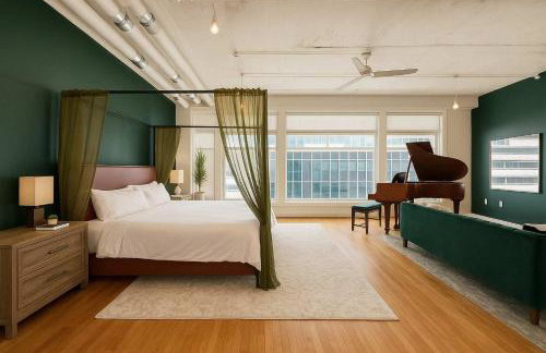 Moss & Oak - King Bed - Grand Piano - TOP FLOOR - Foto 11