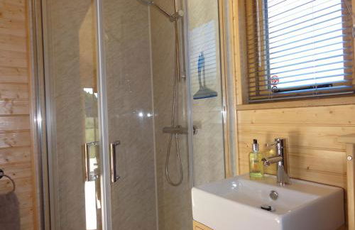 Cosy Cabins at Westfield Farm, Isle of Wight - Photo 38