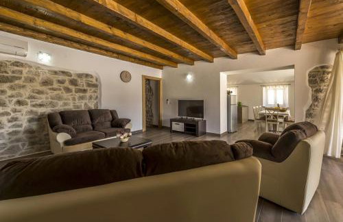 Spacious Four-Bedroom Villa Marija Kloštar - Foto 9