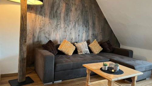 Dachgeschosswohnung im 3-Städteeck - Foto 5