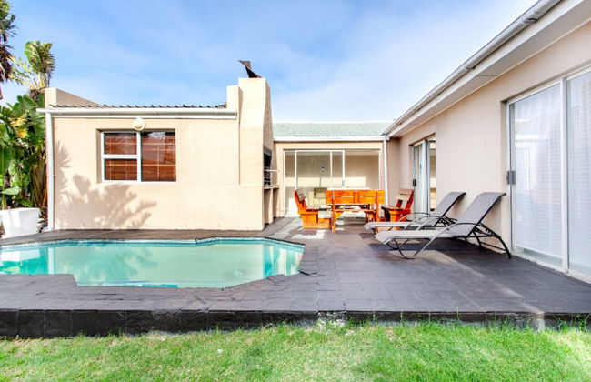 Villa West Beach - Photo 18