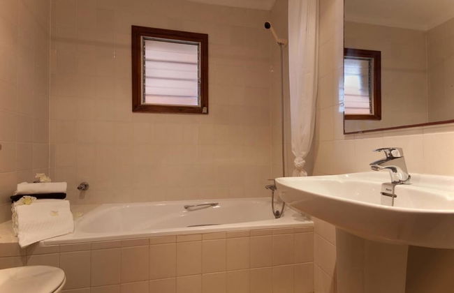 Apartment - 2 Bedrooms with Pool and WiFi - 103219 - Foto 13