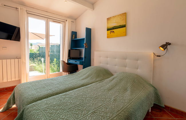 3 bedroom House in Carqueiranne with garden and terrace - Photo 18