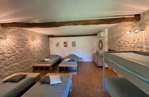 At Stéphanie and Damien's, Charming stone and pool - Foto 34