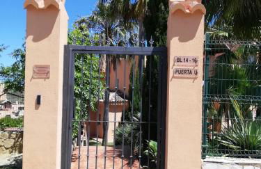 CASARES appart 2 ch dans parc tropical avec vue sur mer, montagne et piscine - Photo 17