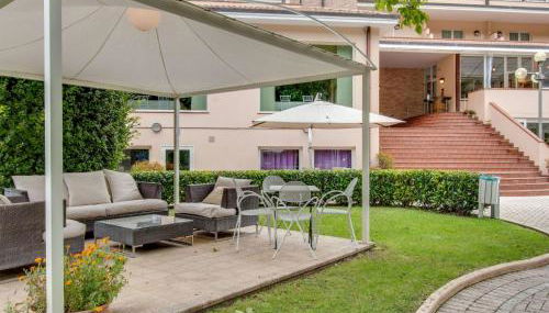 Family Escape With Pools and Sauna - Photo 2, Garden