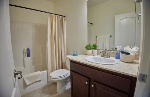 NEW Upscale House, Tahoe 30-min w/ Cal King - Foto 47