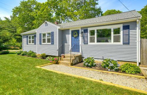 Private Beach and Resort-Style Perks Cape Cod Home - Foto 3