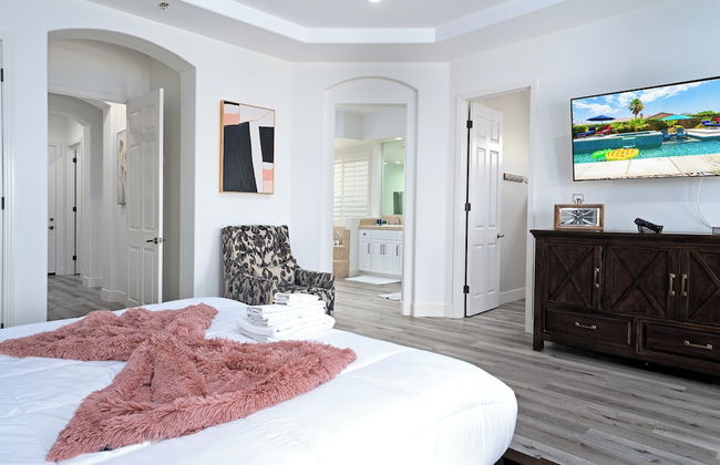 Luxurious 5BR Resort Style Home w/ Pool & Spa - Foto 5