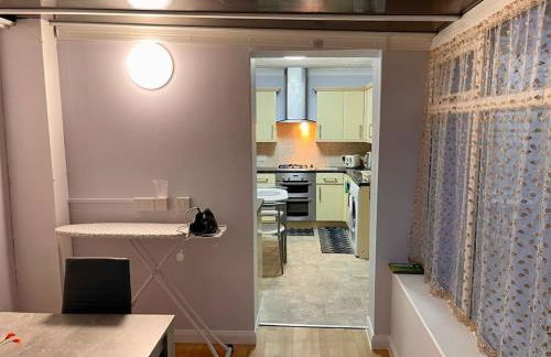 Semi Detached House in Aldershot - Foto 38