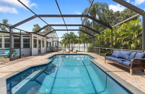 Relaxing Coastal Comfort - Heated Pool - Photo 13