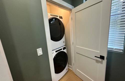 New Build, Downtown Views, next to NCH - Foto 16