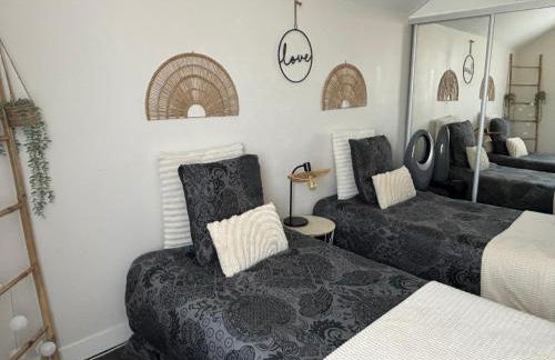 Villa Emma , maison classée 3 étoiles au centre de tout avec jardin clos à Châtellerault, à 20 mn Futuroscope&Aquascope - Foto 36