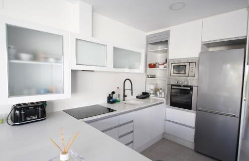 Designer Villa with pool - Foto 6