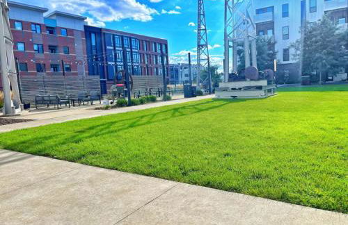 Zesty Orange Abode (438) - Foto 15