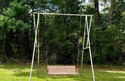 Country Retreat with ponds-views-porches & pups - Foto 17