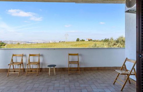 Beautiful Apartment In Moscufo - Foto 3