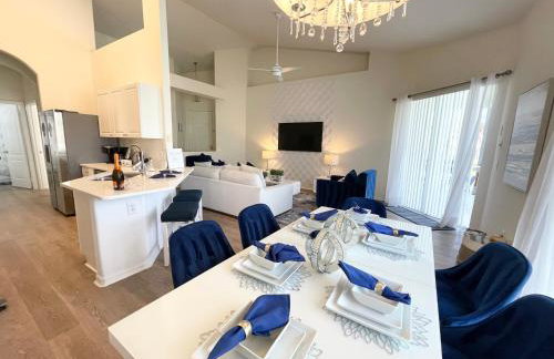 556 Gorgeous home with Pool and Spa Not Overlooked at Back 3 Bedrooms and 2 Full Bathrooms - Foto 17