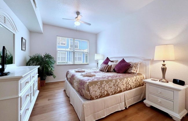 Lovely Family Townhome In Great Location-2200scd 4 Bedroom Townhouse by RedAwning - Photo 3