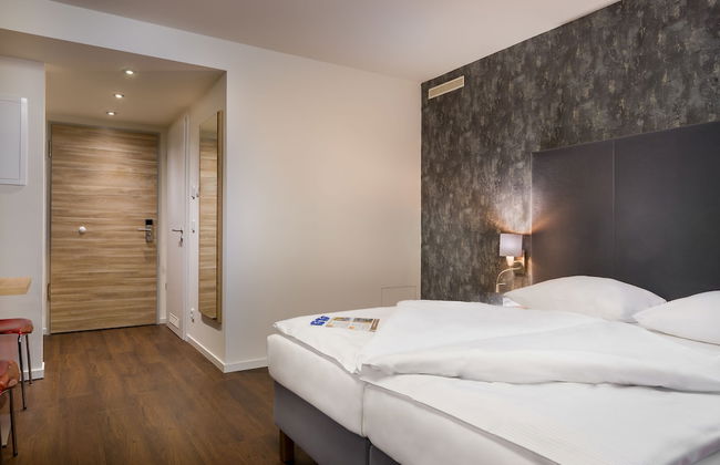 Signature East Hotel Apartment - Photo 23