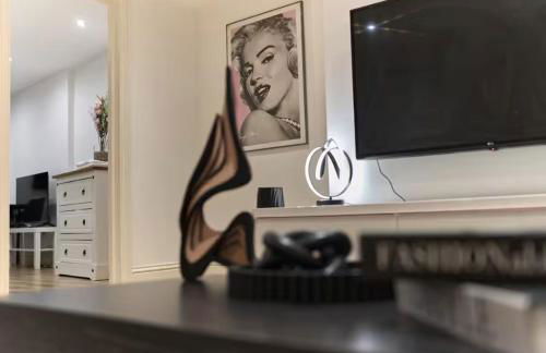 Modern 2 Bedroom - Foto 4