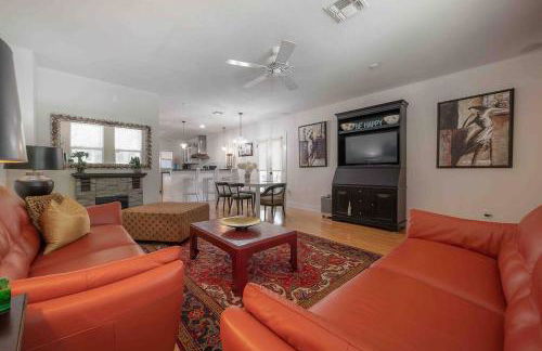 Nawlins vibe with rooftop verandah near Riverwalk and downtown - Foto 1