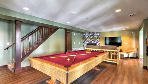 Waupaca Lakefront Home with Pool Table and Dock! - Foto 3