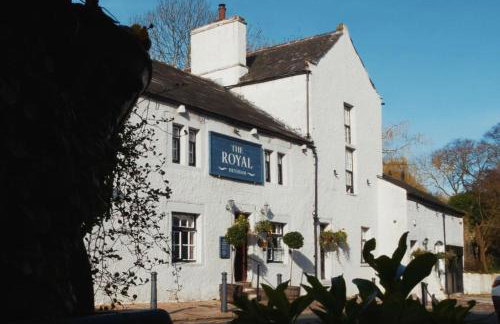 Historic 1629 May Cottage with Hot Tub - Photo 12