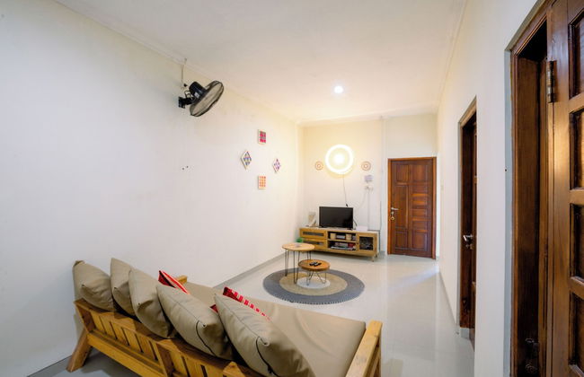 Villa New D'Bamboo by Plesirhatiyogja - Foto 10