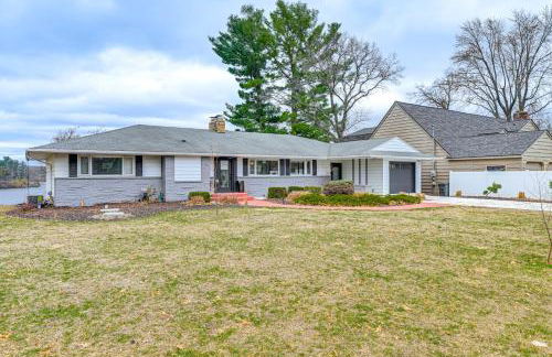 Dock, Deck and View Lakefront Chippewa Falls Studio - Foto 28