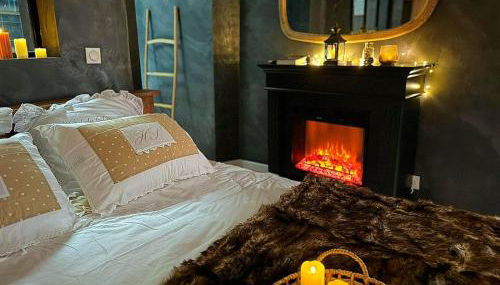 Le chalet romantique, SPA, Écran cinéma, Lit king size, day use, 10 min centre - Foto 4